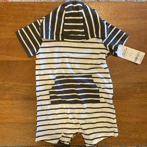 Carters hooded onesie 9m NWT